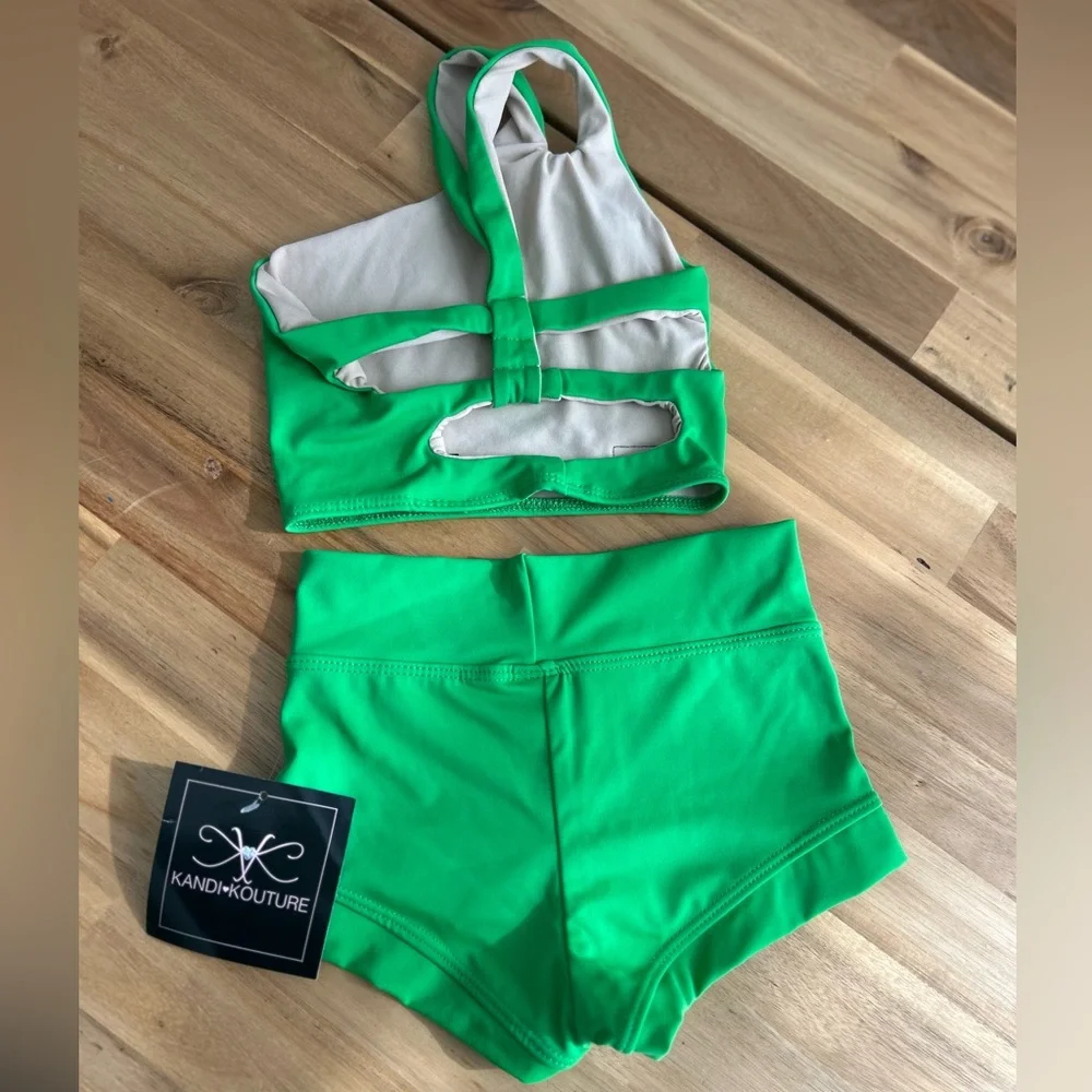 Kandi Kouture Set - CM - Bottoms are new with tags, top was used once - Picture 2 of 4